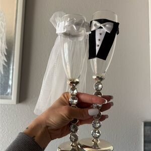 Bride and Groom Champagne Flutes